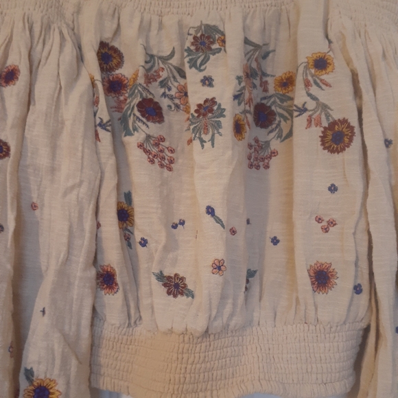 Free People Saachi Off the Shoulder Top - Picture 4 of 8